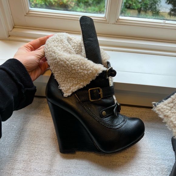 Betsey Johnson Black Leather Ryderrr Ankle Boot - Picture 3 of 6